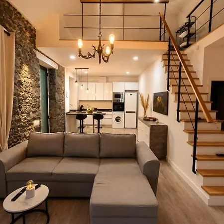 Casa Do Lago, 10 Min From Airport & Sea Gaula